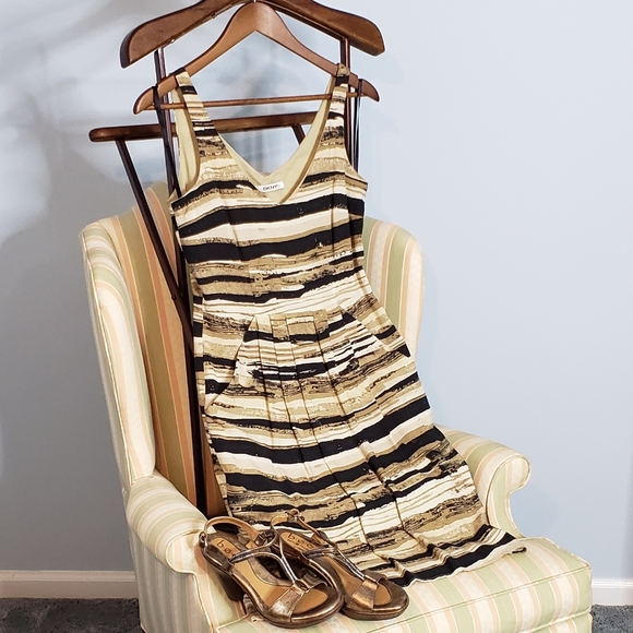 Viscose V-neck Structural Side Pockets Sleeveless Dress DKNYC - Picture 7 of 13